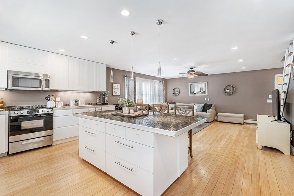 87 Alpine Place unit 87, Franklin, MA 02038 - photo 1