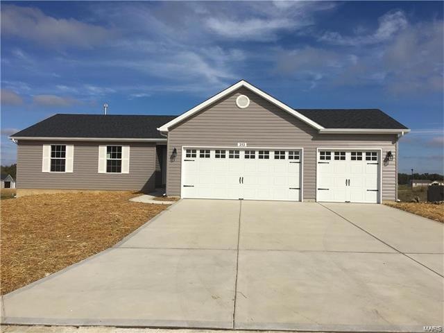 340 Fairhaven Ct, Wright City, MO 63390 - photo 1