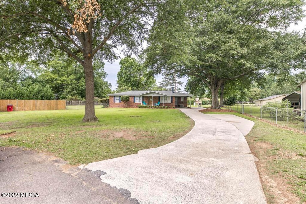 3750 Sandy Cir 1