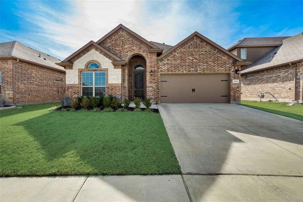 1913 Anchor Dr, Lake Dallas, TX 75065 - photo 1