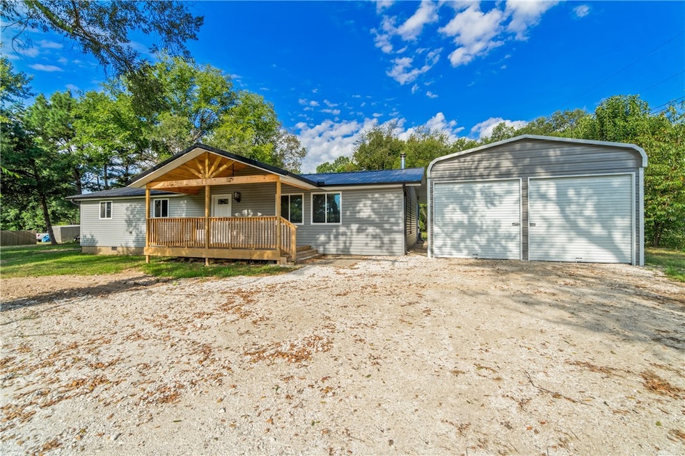 12511 Little Elm Rd, Farmington, AR 72730 - photo 1