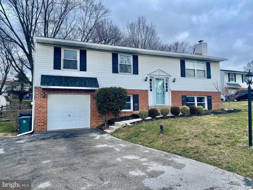 4059 Center Ave, Lafayette Hill, PA 19444 - photo 1