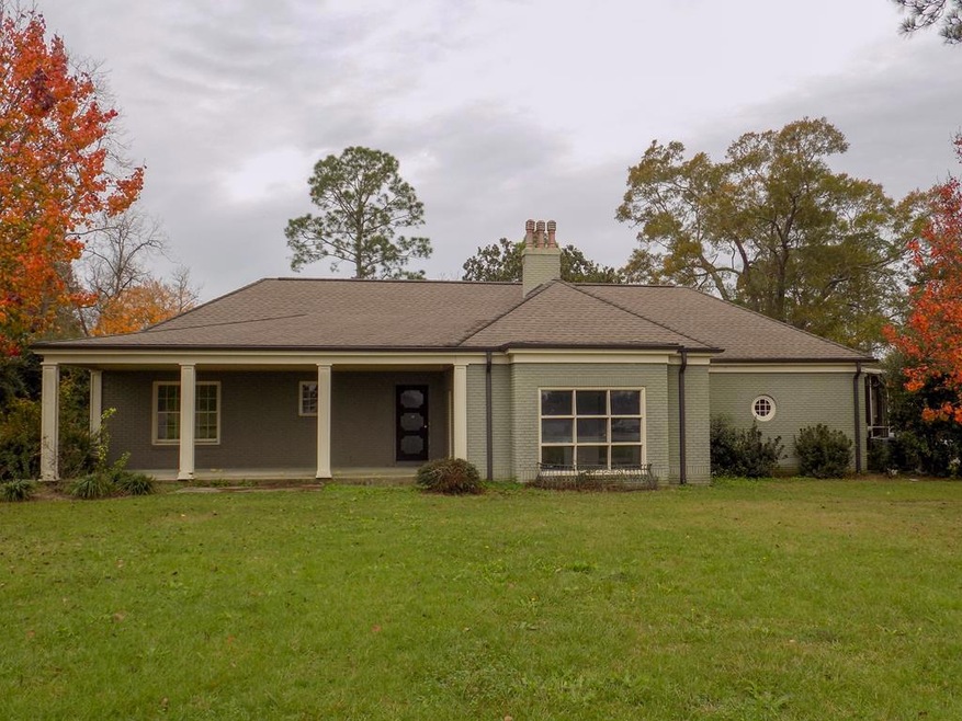 155 Eighth St, Helena, GA 31037 - photo 1