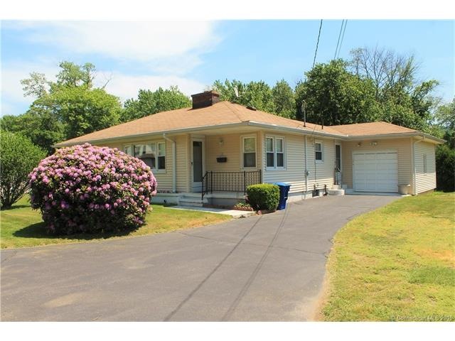 98 Edgewood Ave, Waterbury, CT 06706 - photo 1