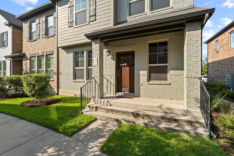 For Sale $284,000 • Co-Listing Agent