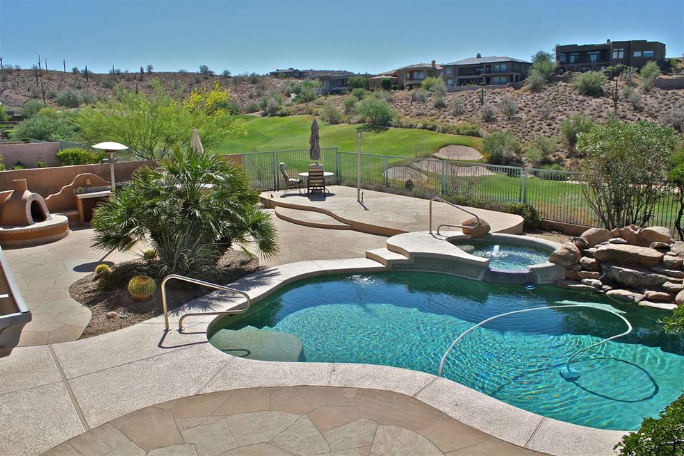 Gorgeous South Facing Backyard