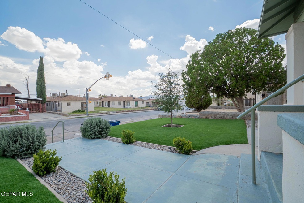 2809 Grant Ave unit W, El Paso, TX 79930 - photo 1