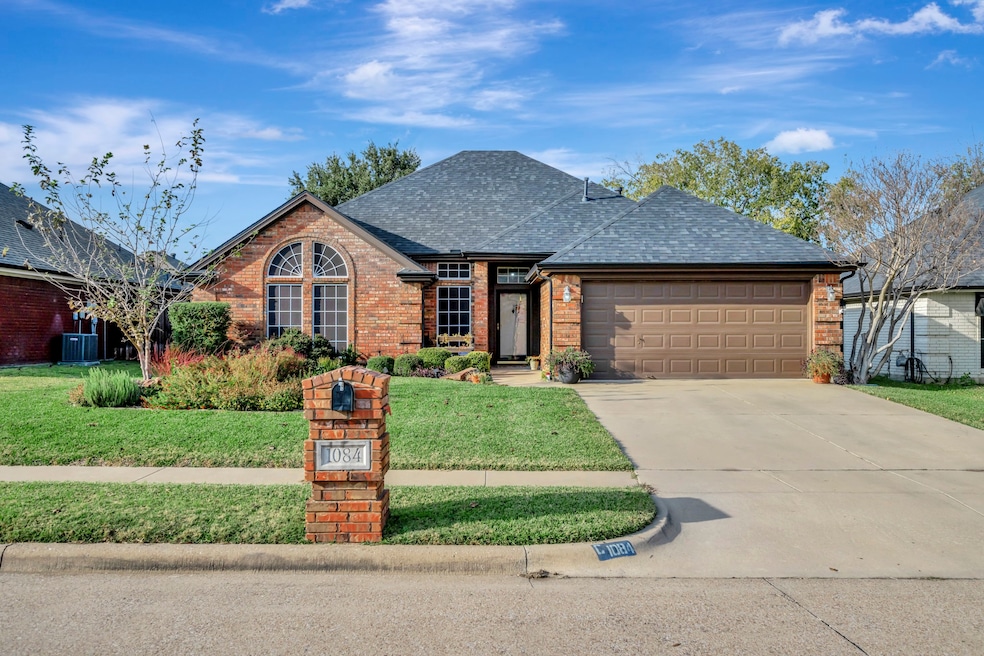 1084 Westgrove Dr, Saginaw, TX 76179 - photo 1