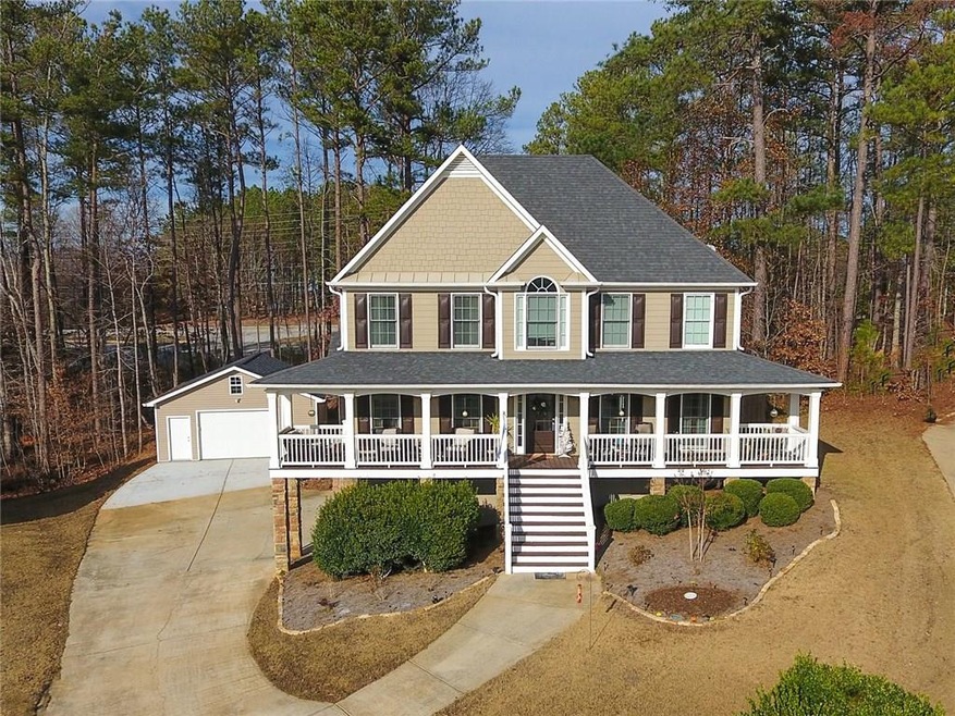 GORGEOUS THREE BEDROOM HOME IN GREAT NEIGHBORHOOD