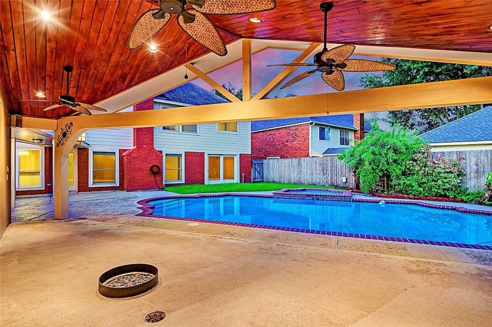 15819 Echo Lodge Dr, Houston, TX 77095 - photo 1