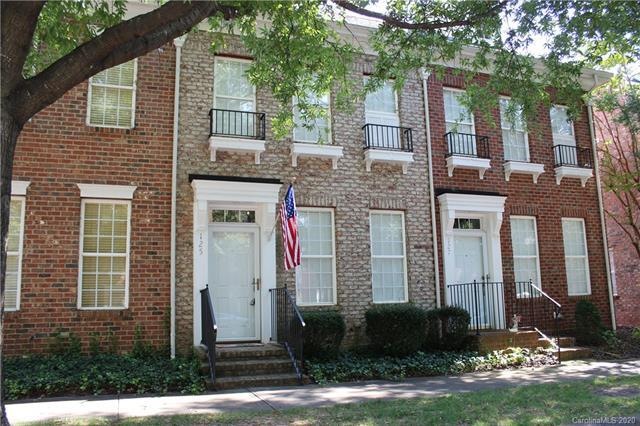 Front of townhome
