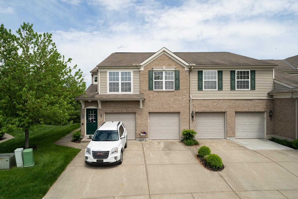 826 Flint Ridge, Newport, KY 41076 - photo 1