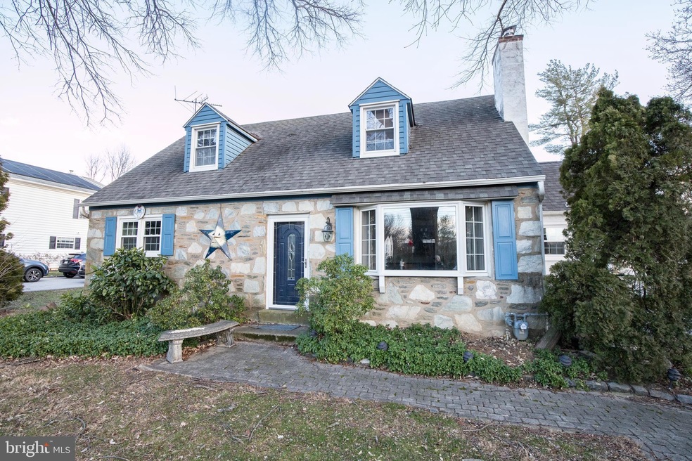 4140 Joshua Rd, Lafayette Hill, PA 19444 - photo 1