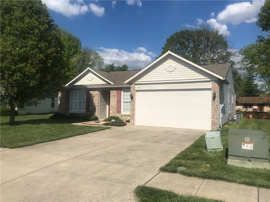 119 Hilltop Farms Blvd, Whiteland, IN 46184 - photo 1