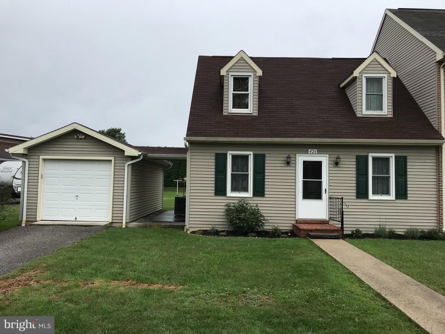 426 Martina Dr, Chambersburg, PA 17201 - photo 1