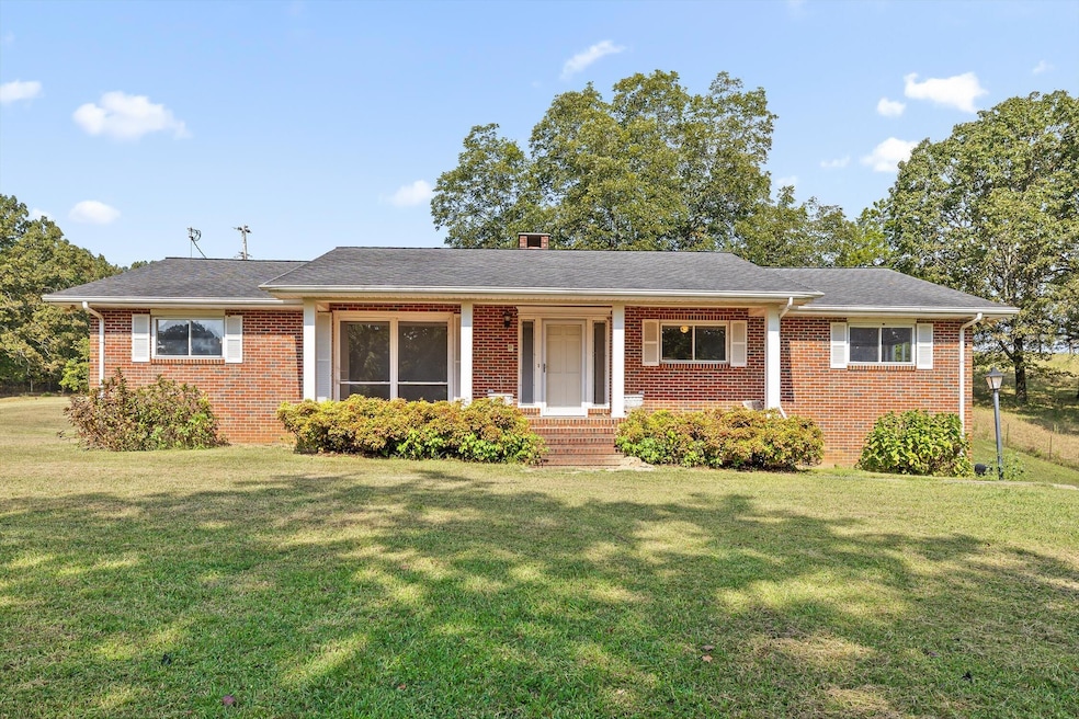 For Sale $900,000 • Co-Listing Agent