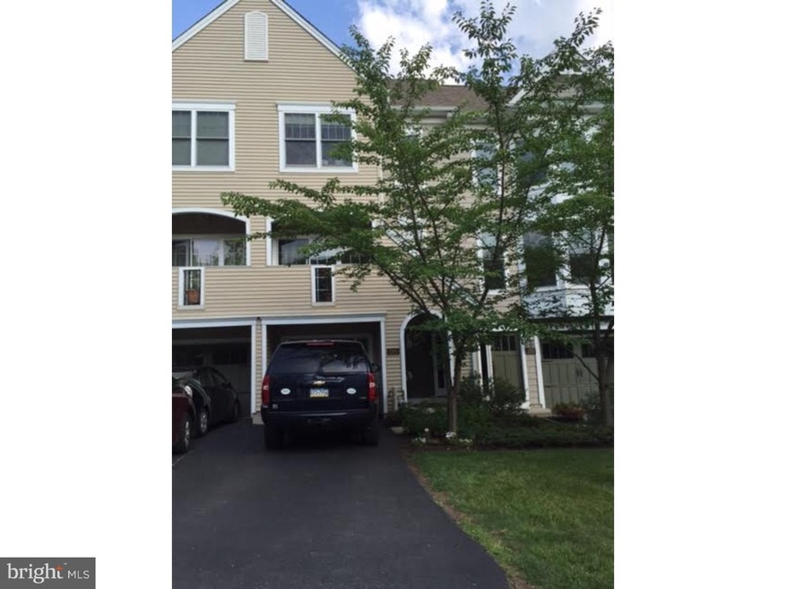 209 Cobblestone Dr, Ardmore, PA 19003 - photo 1