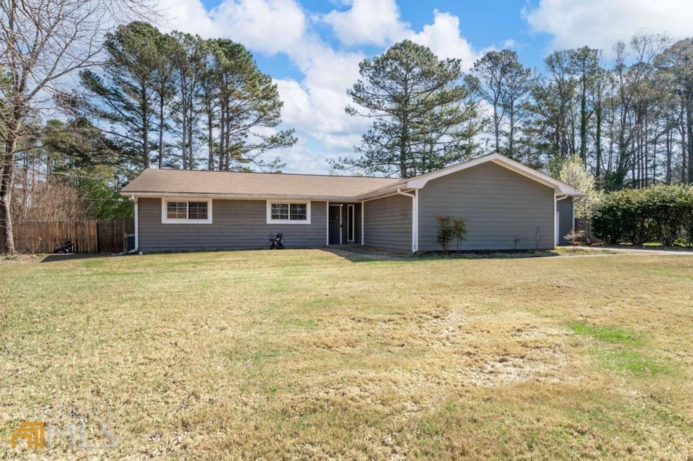 4240 Meadow Way, Marietta, GA 30066 - photo 1