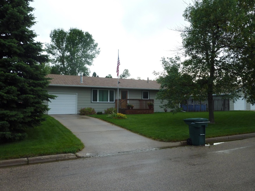 2211 4th St NE, Jamestown, ND 58401 - photo 1