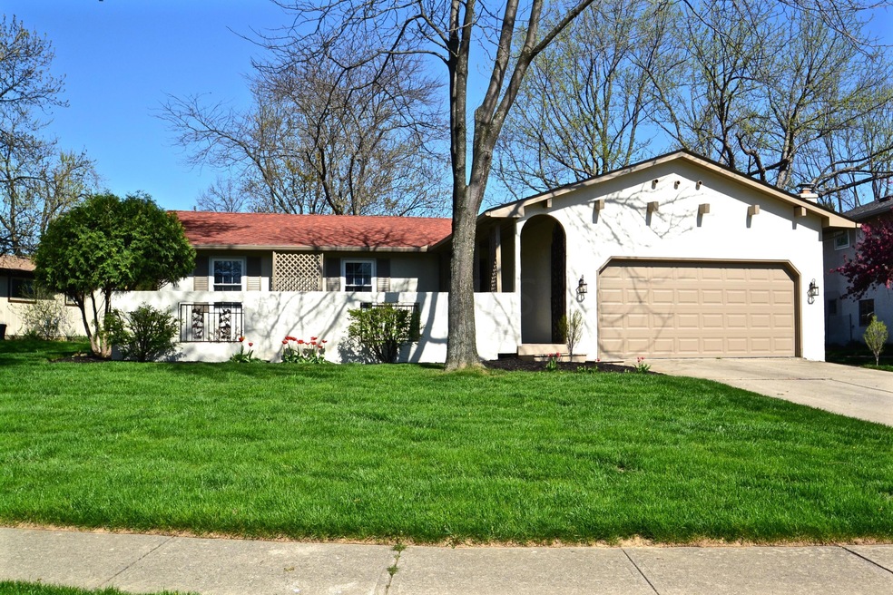 1086 Slade Ave, Columbus, OH 43235 - photo 1