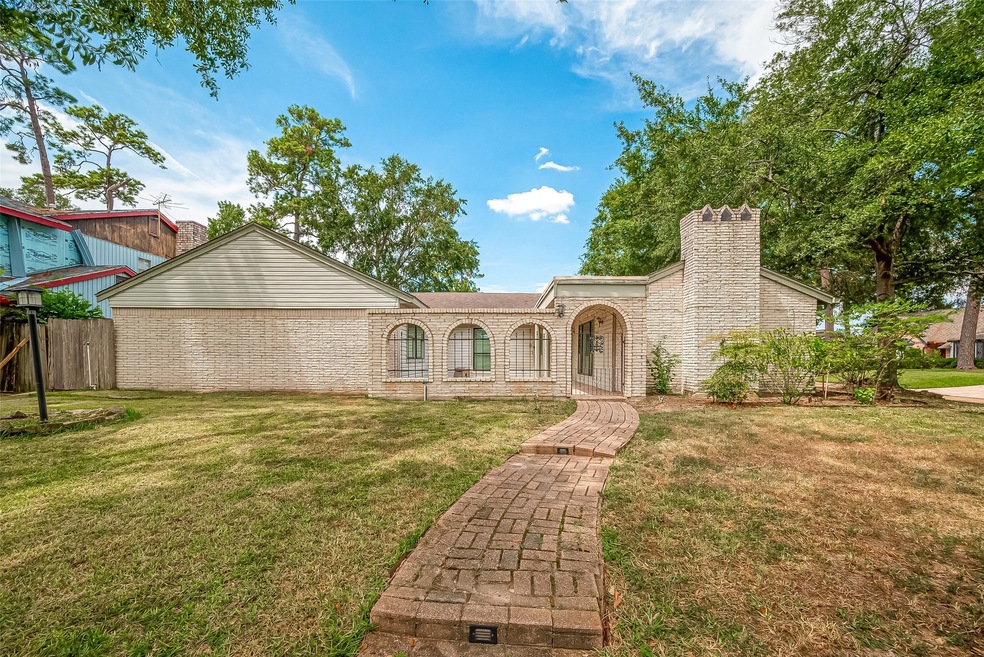 Home Features A Modern Yet Classic Exterior, With