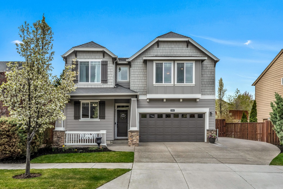 20919 Kodiak Ct, Bend, OR 97701 - photo 1