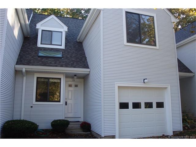 Meadow Farms Condo: A hidden gem in Farmington. Sp