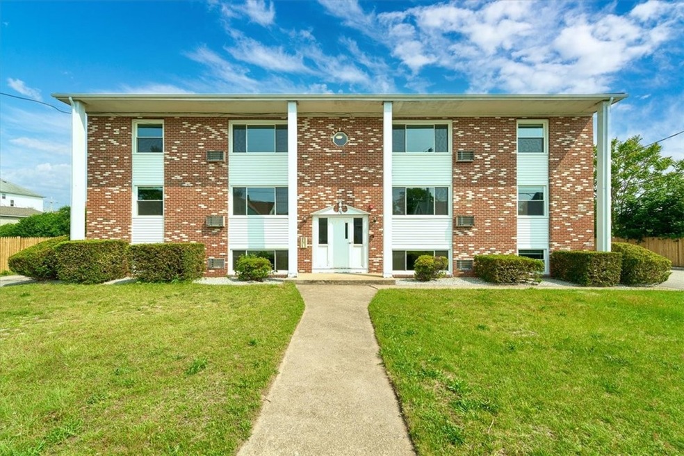 46 Carman St unit 4, Cranston, RI 02910 - photo 1