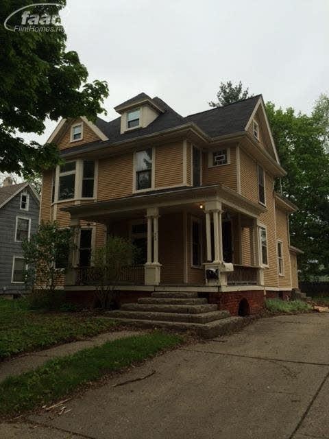 507 Thomson St, Flint, MI 48503 - photo 1