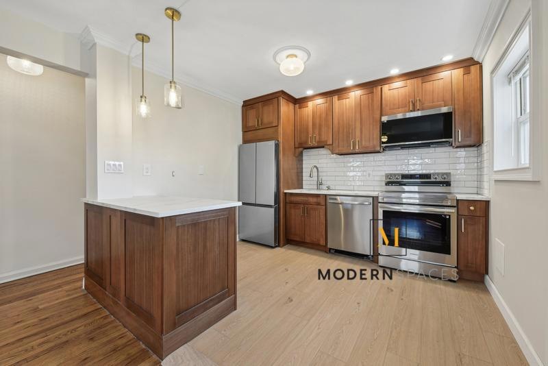 150-26 16th Rd unit 1, Flushing, NY 11357 - photo 1