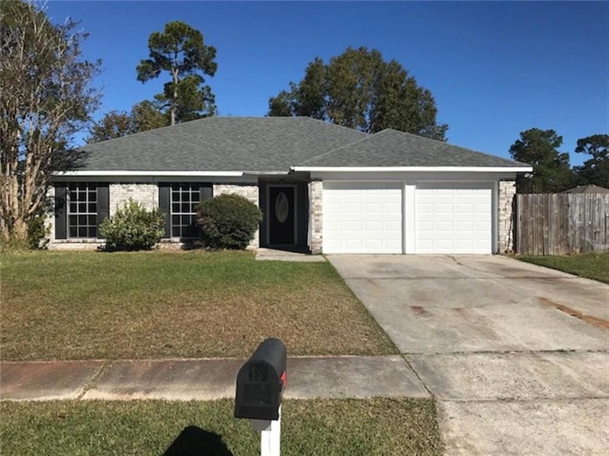 328 Westminster Dr, Slidell, LA 70460 - photo 1