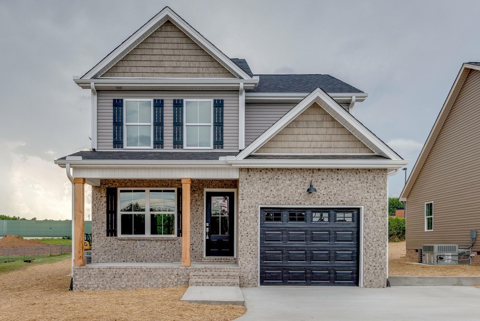 807 N Charlotte St, Dickson, TN 37055 - photo 1