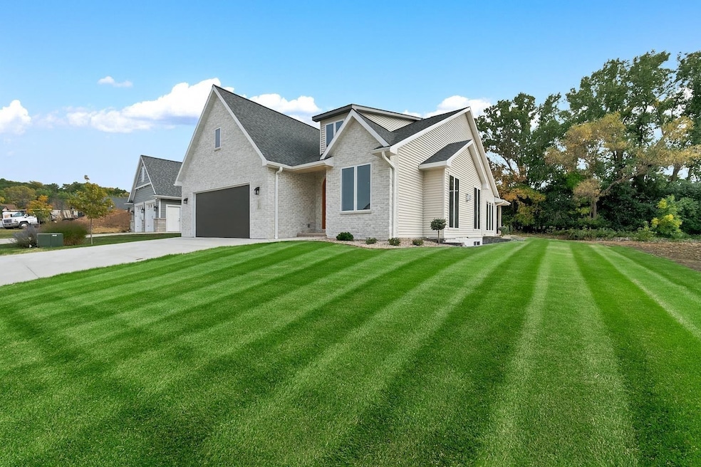 1780 Bobby Jones Dr, Ledgeview, WI 54115 - photo 1