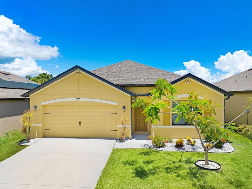 518 Coyote Dr Front 1