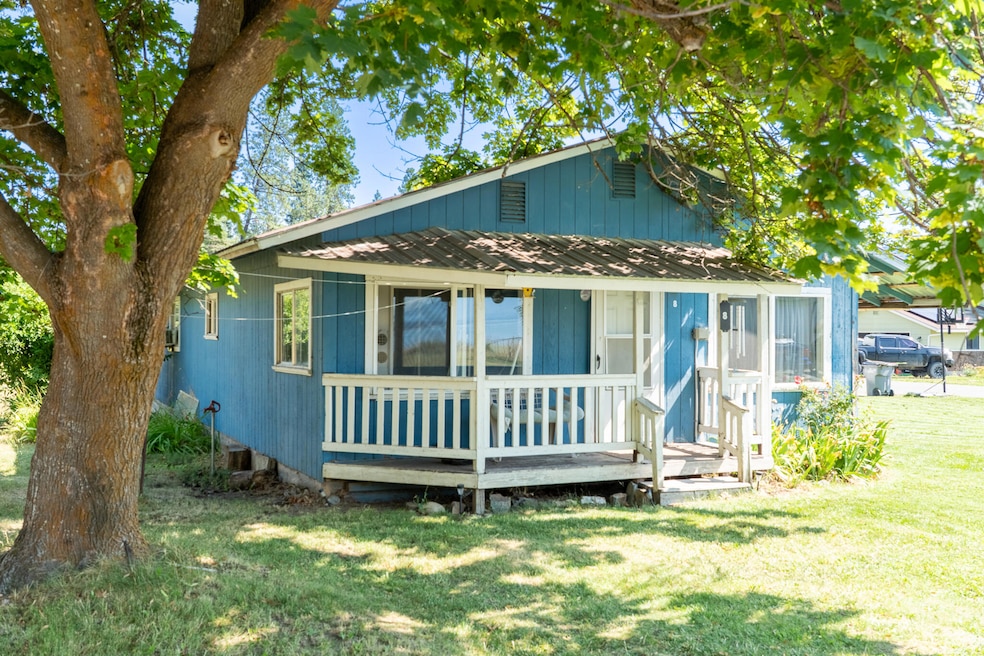 8 Riverwood Cir E, Kettle Falls, WA 99141 - photo 1