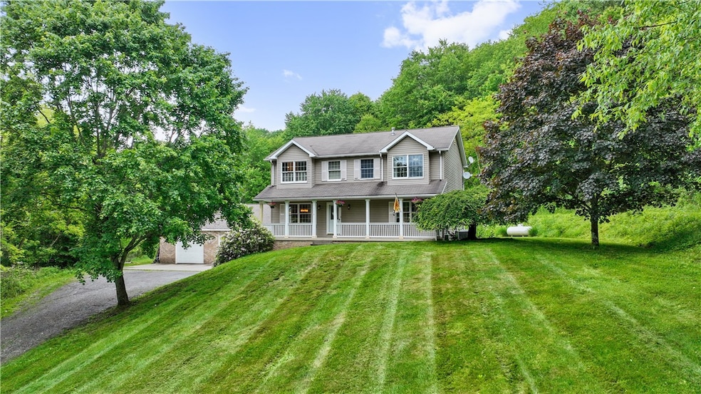 Situated on a cul-de-sac street, 565 Leeper provid