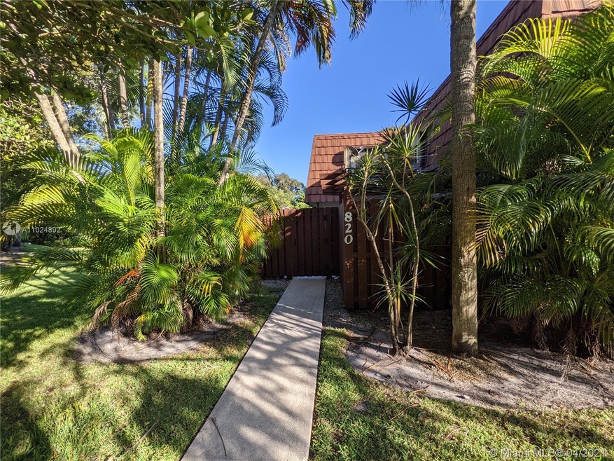 unlisted-address, Davie, FL 33325 - photo 1