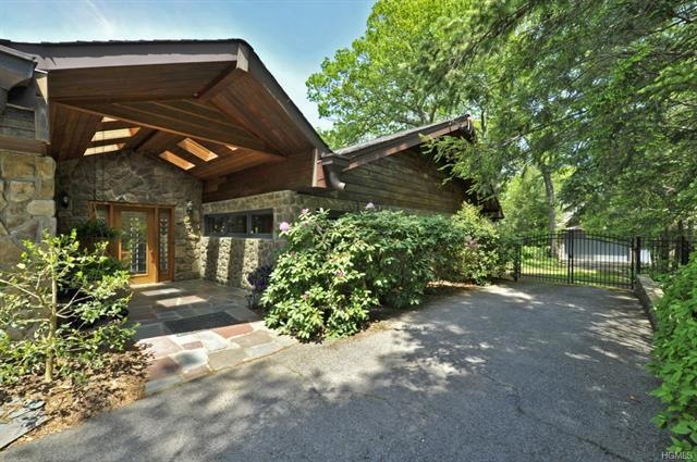 155 Woods Rd, Greenwood Lake, NY 10925 - photo 1