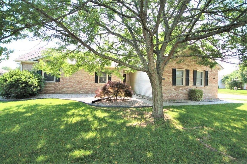 3379 Queensbury Dr, Columbus, IN 47203 - photo 1