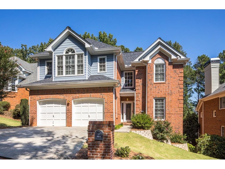 Gorgeous Brick Executive Home in Private Enclave i