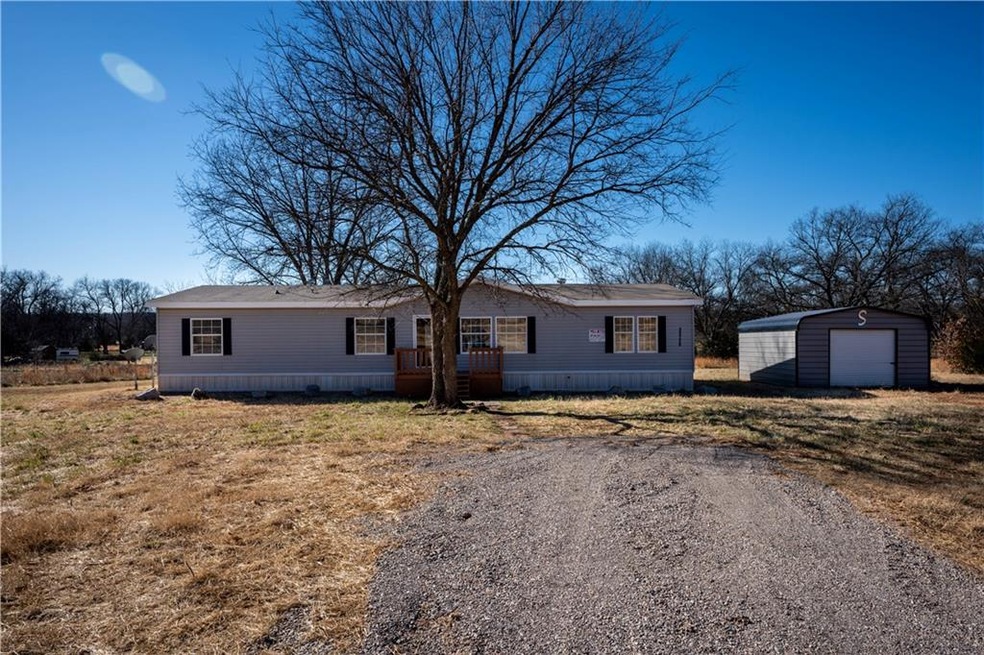 22738 Ridgeway Pass, Tecumseh, OK 74873 - photo 1