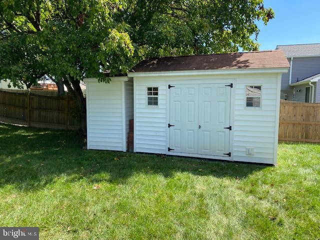 17617 Buehler Rd, Olney, MD 20832 - photo 1