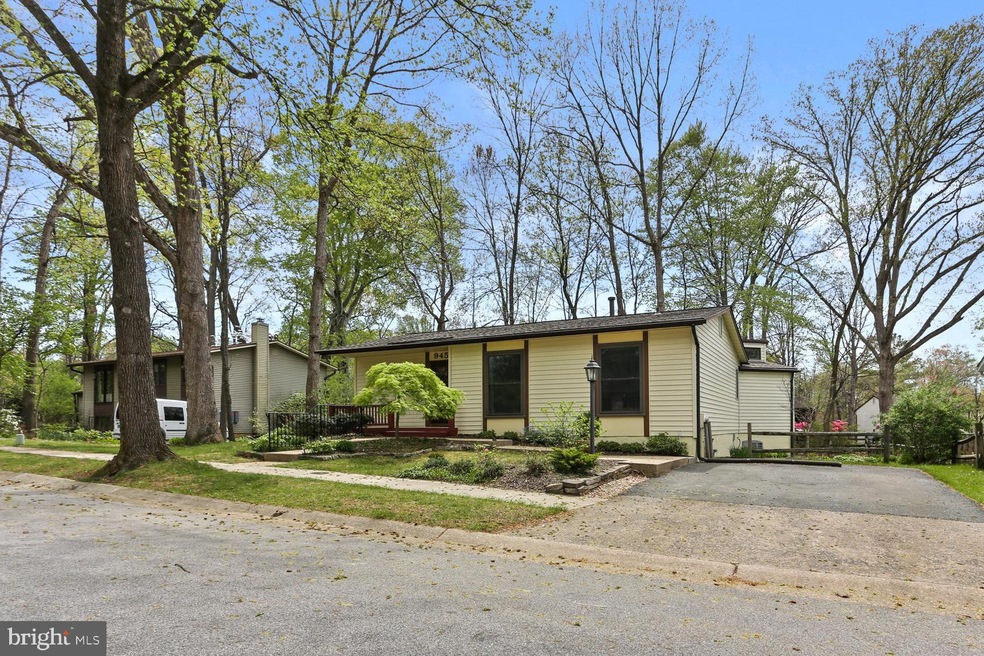 9451 Brett Ln, Columbia, MD 21045 - photo 1