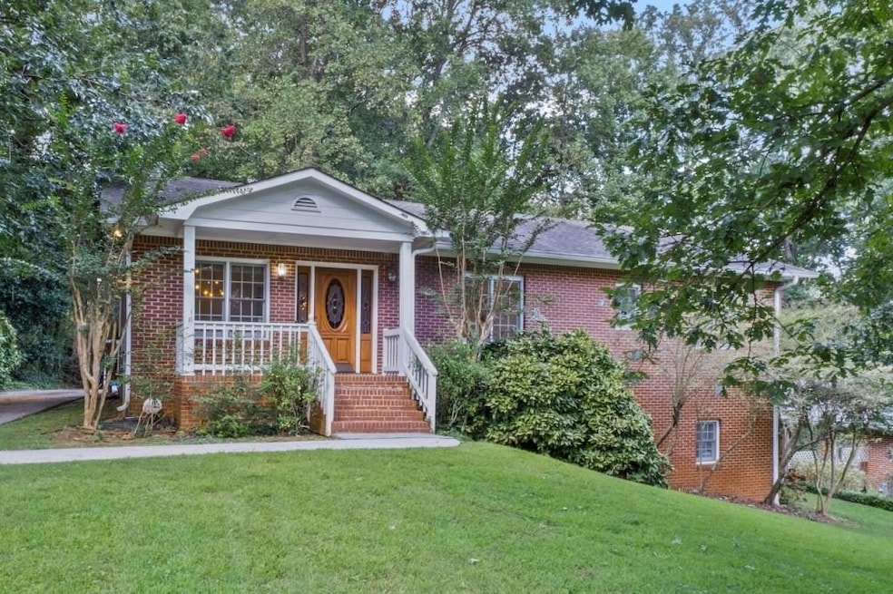 Under Contract $485,000