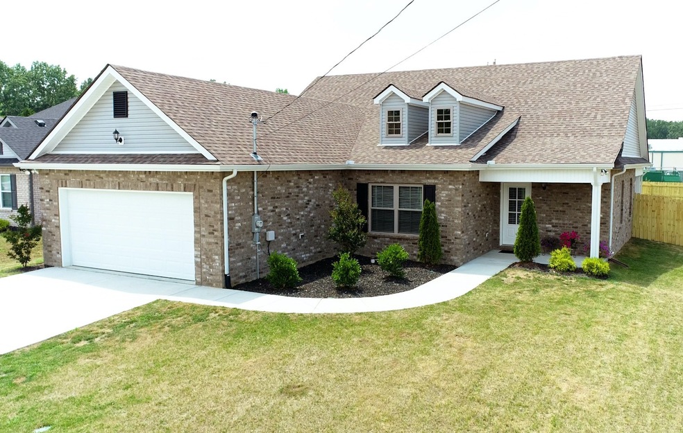 475 Preserve Cir, Manchester, TN 37355 - photo 1