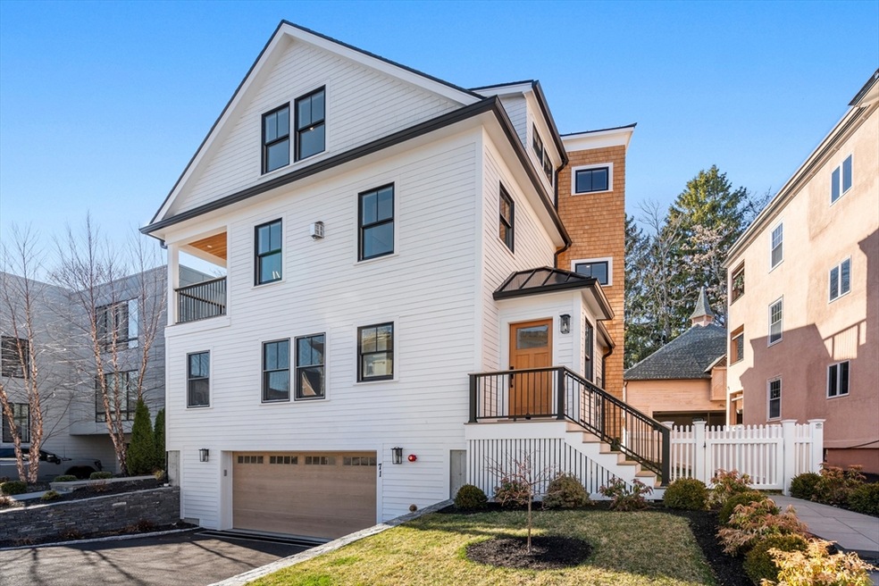 71 Greenough St unit 2, Brookline, MA 02445 - photo 1