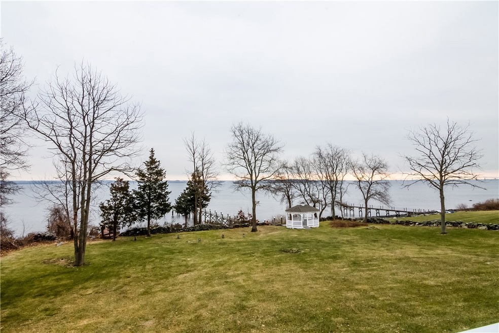 5 Aquidneck Ct, Jamestown, RI 02835 - photo 1