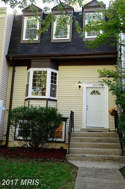 2330 Hunters Square Ct, Reston, VA 20191 - photo 1