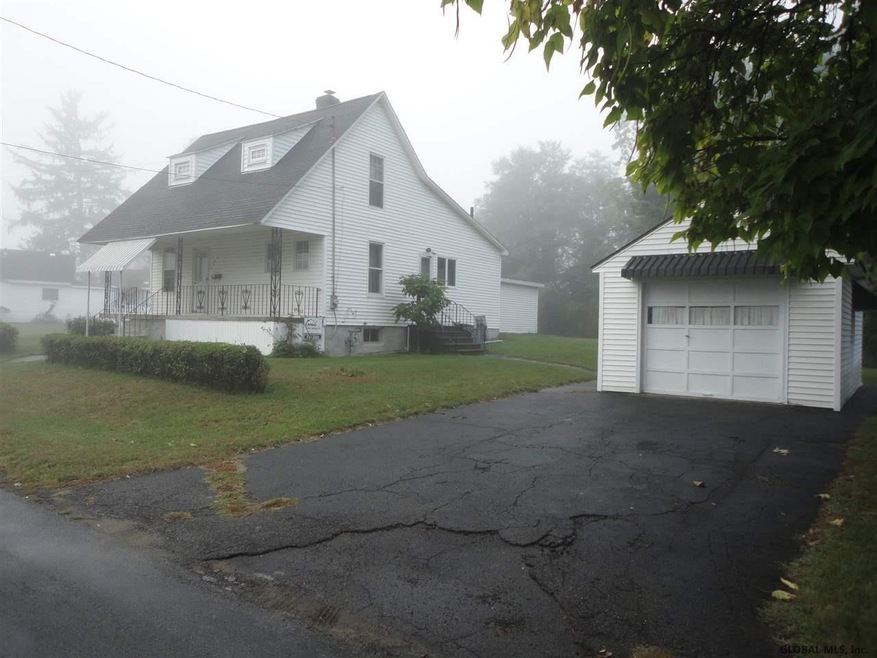 1308 Bradford St, Schenectady, NY 12306 - photo 1