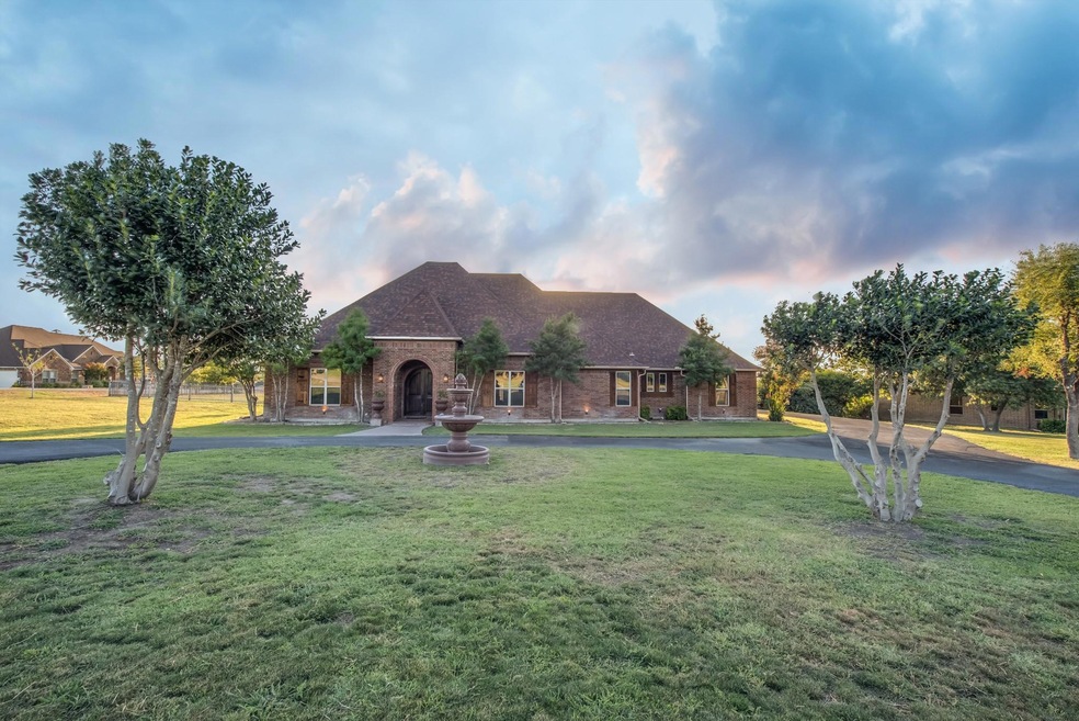 601 Sandwood Ct, Weatherford, TX 76085 - photo 1